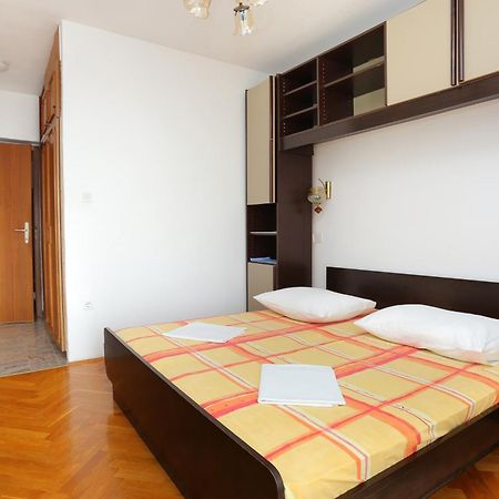 Rooms With A Parking Space Brela, Makarska - 17281 Chambre photo