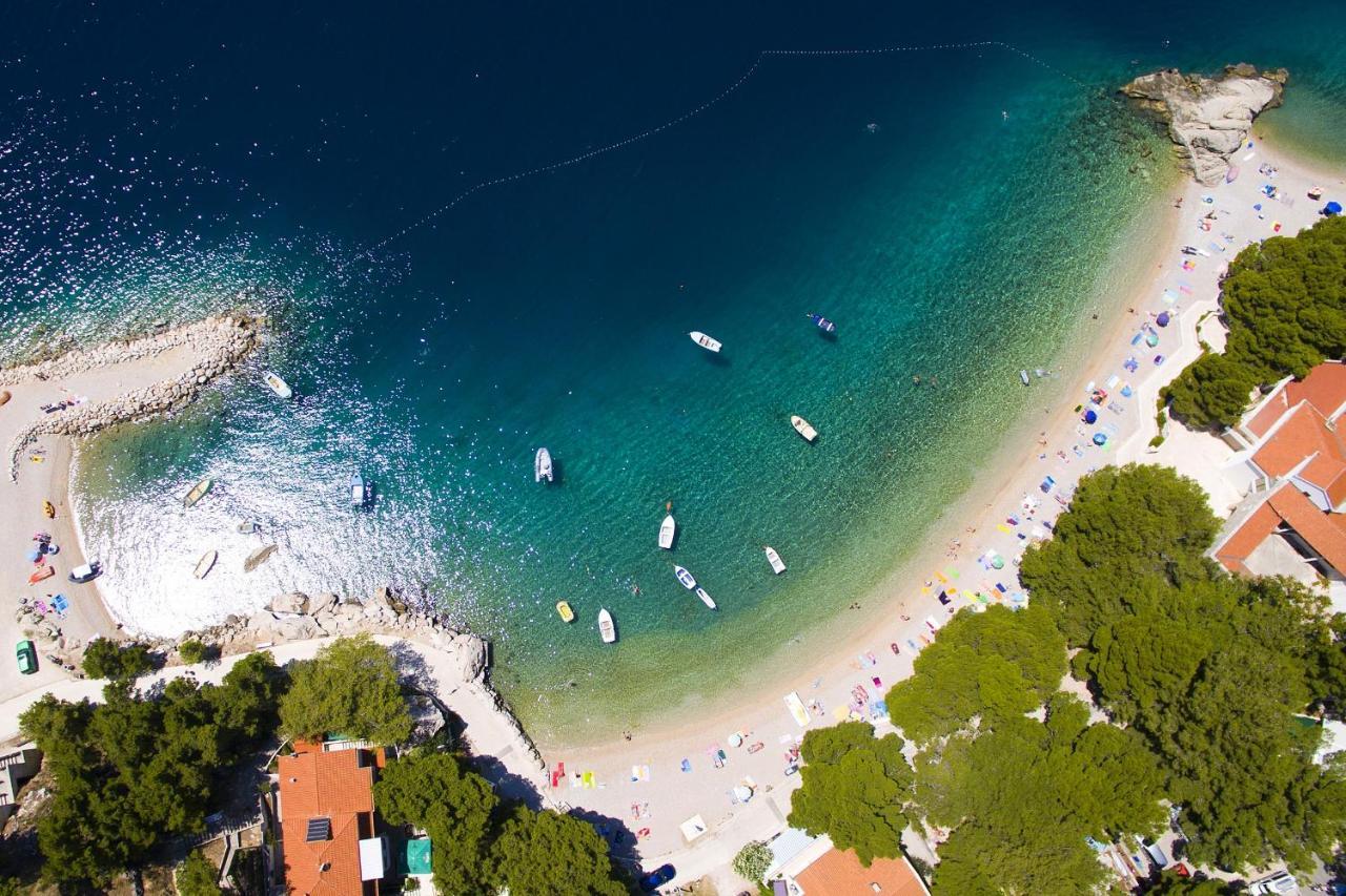 Rooms With A Parking Space Brela, Makarska - 17281 Extérieur photo