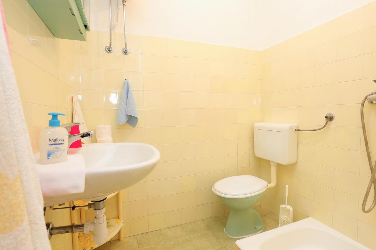 Rooms With A Parking Space Brela, Makarska - 17281 Extérieur photo